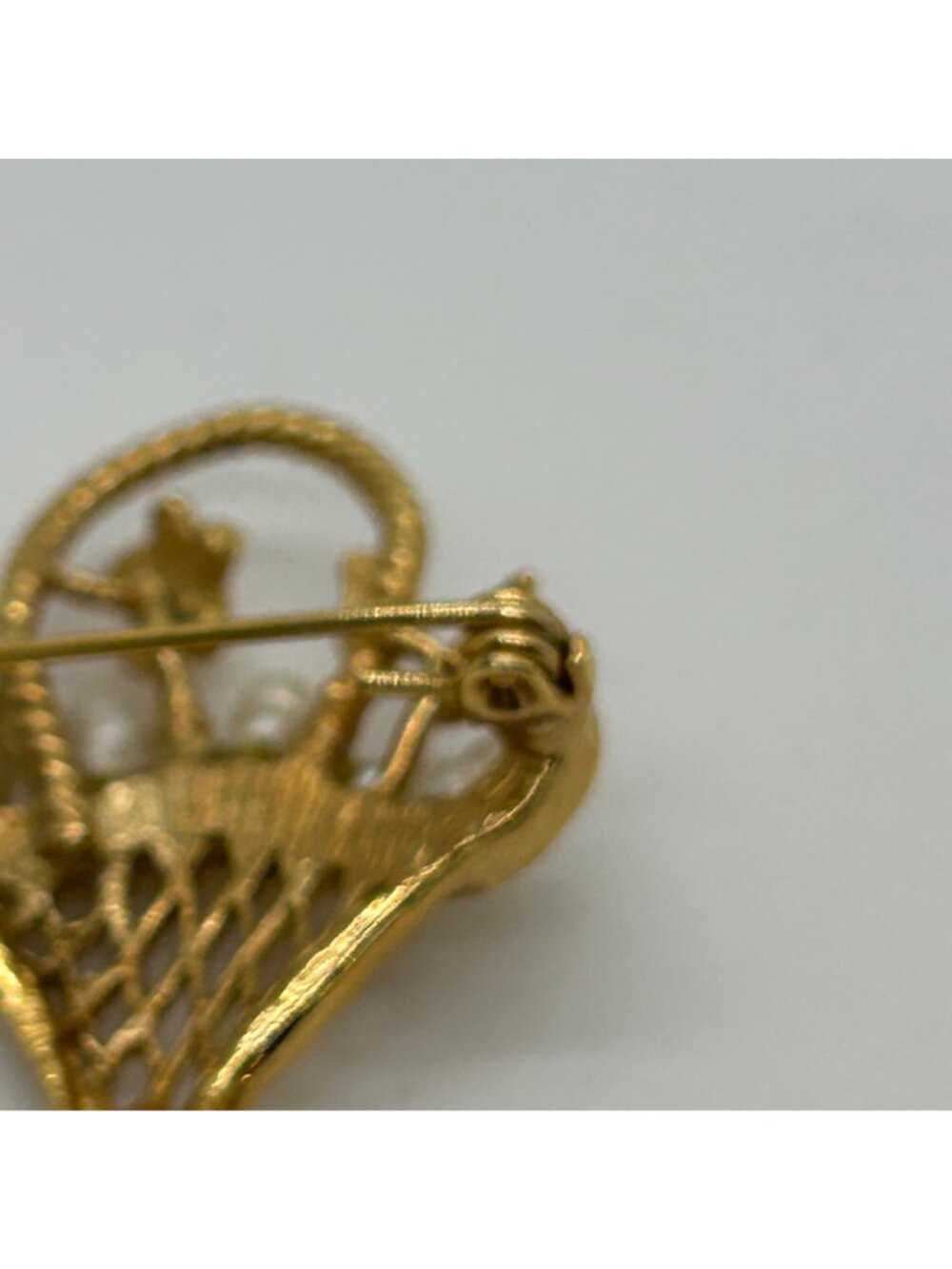 Vintage Gold-Tone Flower Basket Brooch Freshwater Pearl Filigree Retro Floral - Picture 7 of 10